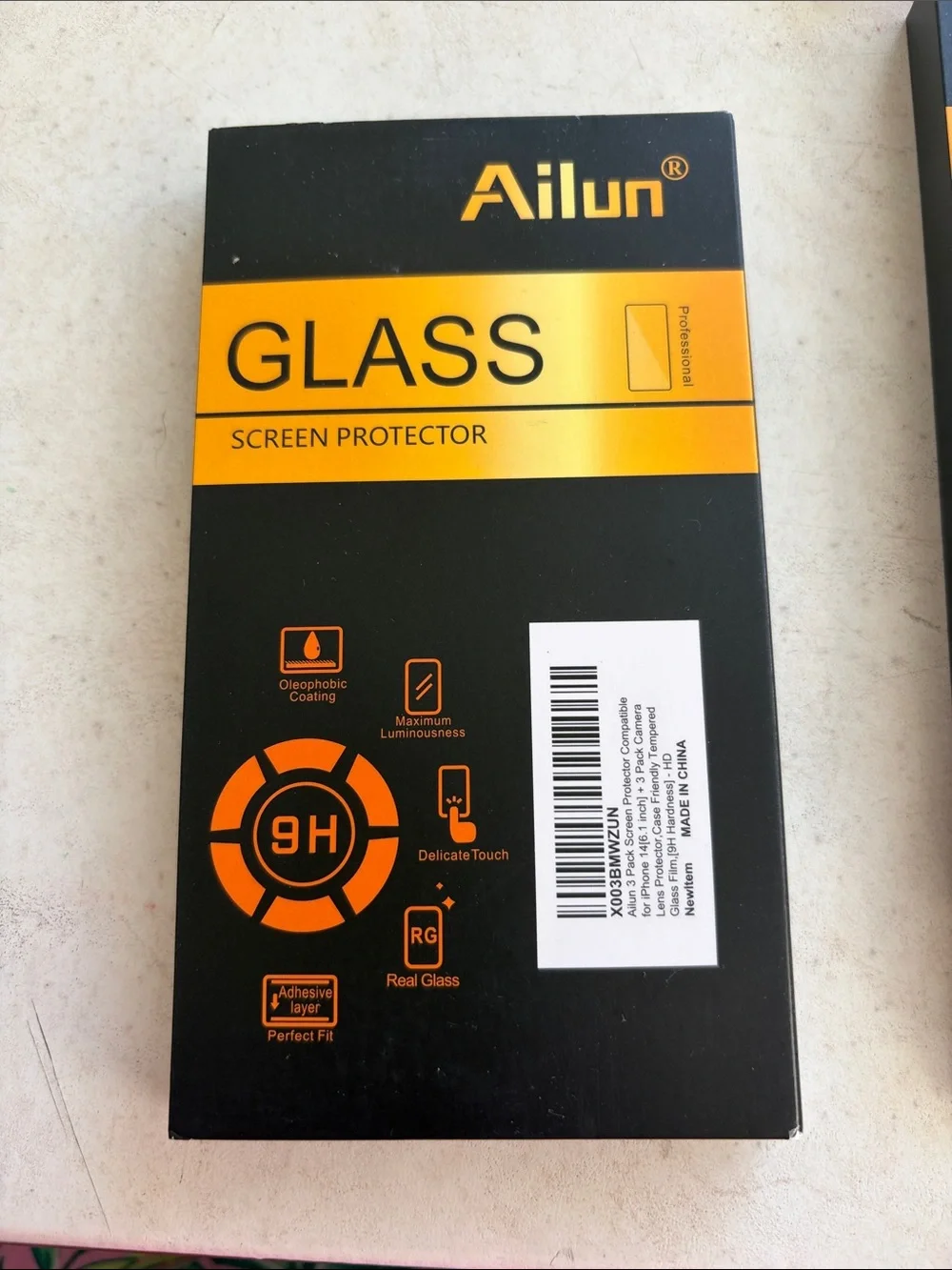 5 NEW Ailun Screen Protectors and 3 Phone  Cases.  iPhone 14